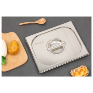 GN 1/2 Dynasteel lid for Gastronorm Pan: Quality and Practicality