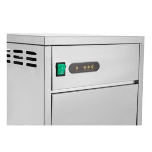 IJsblokjesmachine 30 Kg - Dynasteel: Krachtige prestaties en roestvrijstalen design