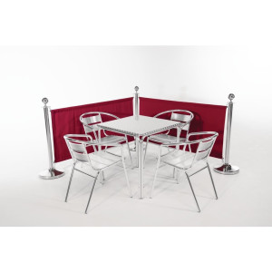 Barriere aus rotem Stoff und Befestigungen - Bolero - Fourniresto