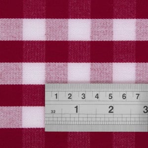 Square red checkered polyester tablecloth 1780 x 1780mm - Mitre Essentials - Fourniresto