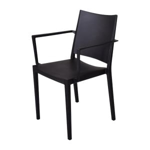 PP Stapelbare Stoelen Florence Zwart - Set van 4, Kwaliteit en Elegantie door Nisbets.