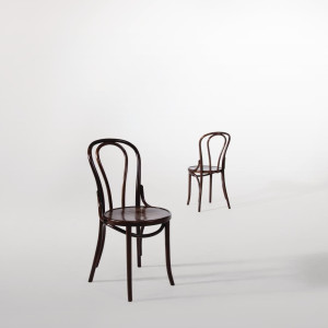 Bistrostoelen Gebogen Hout Noten Afwerking. Charme en Comfort voor Uw Restaurant.