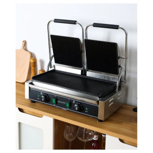 Dubbele contactgrill met geribbelde platen