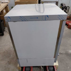 Geschirrspüler Maestro 50x50 400V mit Ablaufpumpe und Reinigungsmitteldosierer - Gastro M - Fourniresto