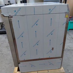 Lave-Vaisselle Professionnel avec Doseur de Liquide de Rinçage et Détergent et Pompe de Vidange - 50 x 50 cm - Dynasteel