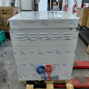 Professionele Vaatwasser met Spoelmiddeldoseerder en Reinigingsmiddel en Afvoerpomp - 50 x 50 cm - Dynasteel